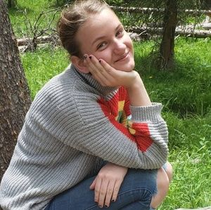 Meet your Posher, Halie